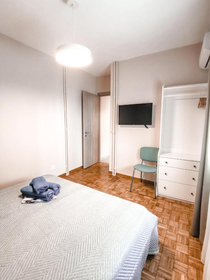 Tip Top Apartment Chalkís Exterior foto